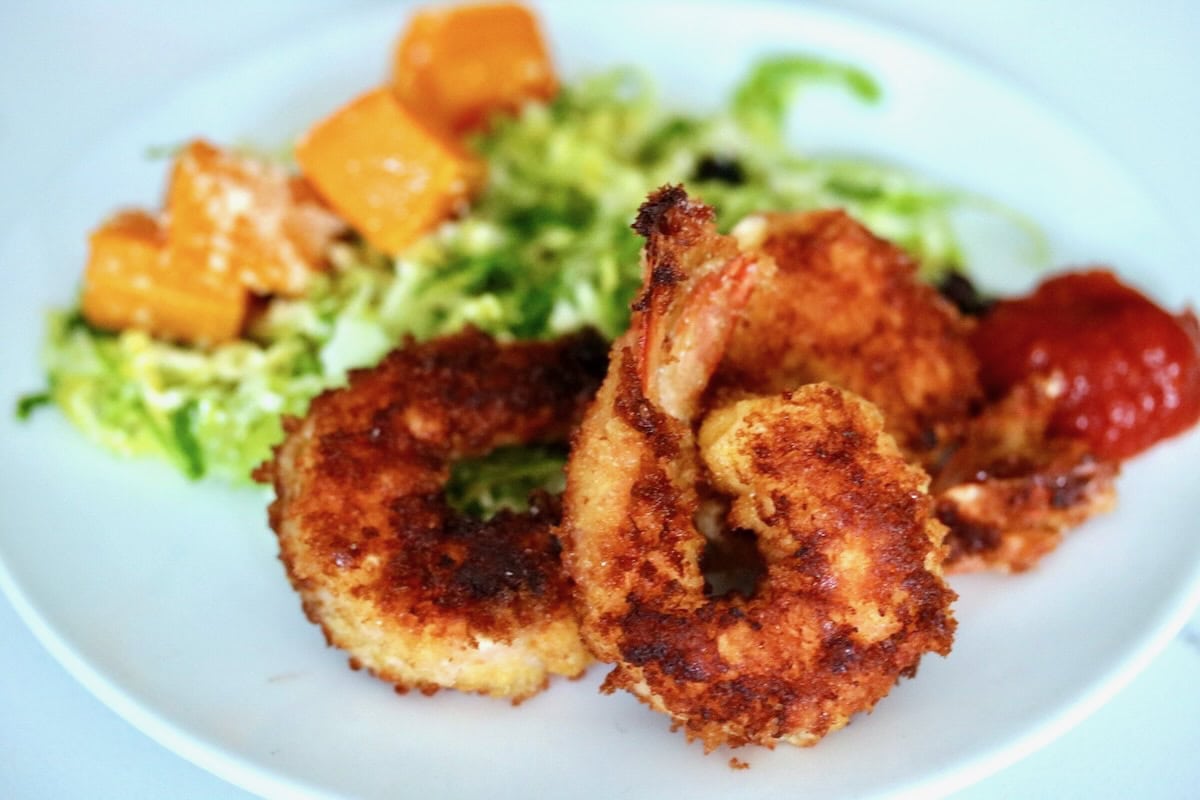 Fried shrimp with slaw.