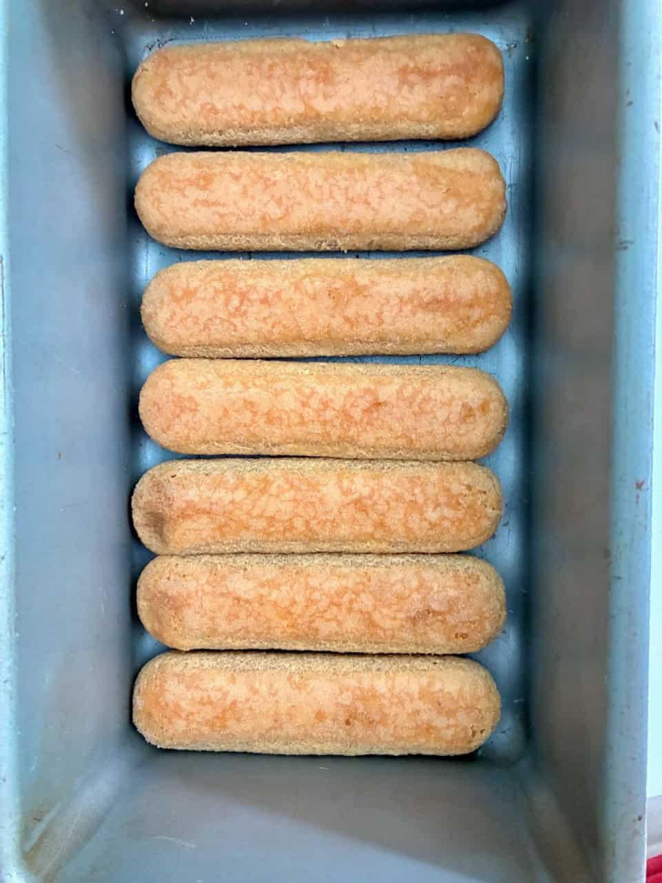 A layer of ladyfingers.